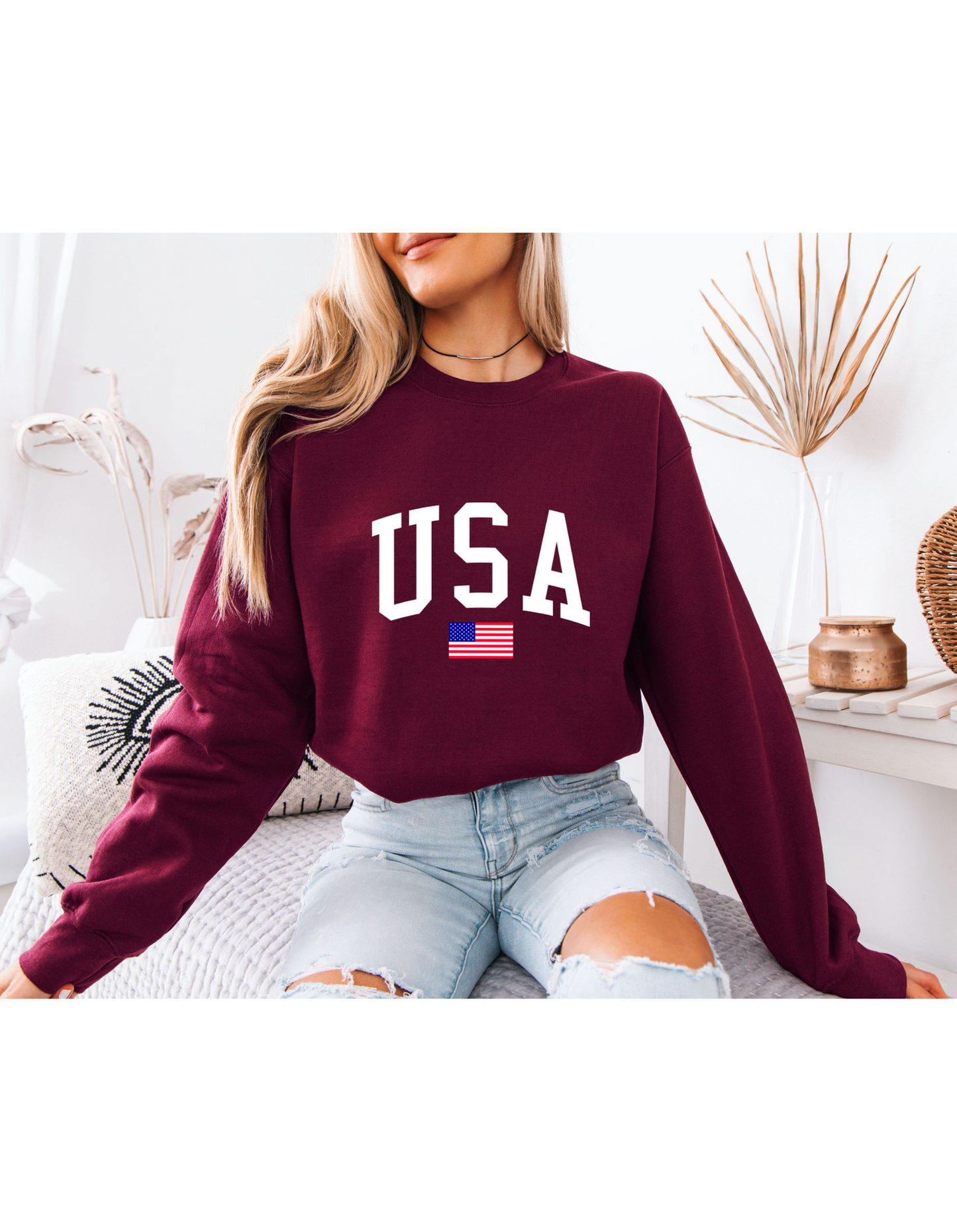 USA Crewneck Sweatshirt, American Flag Graphic Sweatshirt, Oversized USA Pullover, Patriotic Sweatshirt for Women, Minimalist USA Sweater