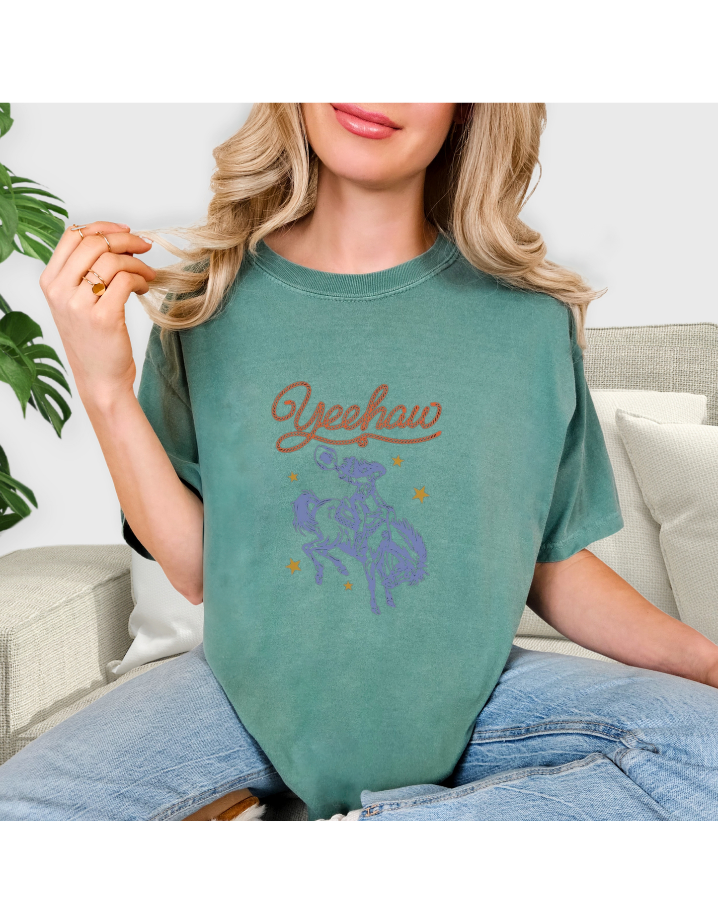 Western Yeehaw Graphic T-Shirt, Retro Cowboy Tee, Vintage Rodeo Shirt, Country Concert Outfit, Cowgirl Aesthetic Graphic Tee for Women